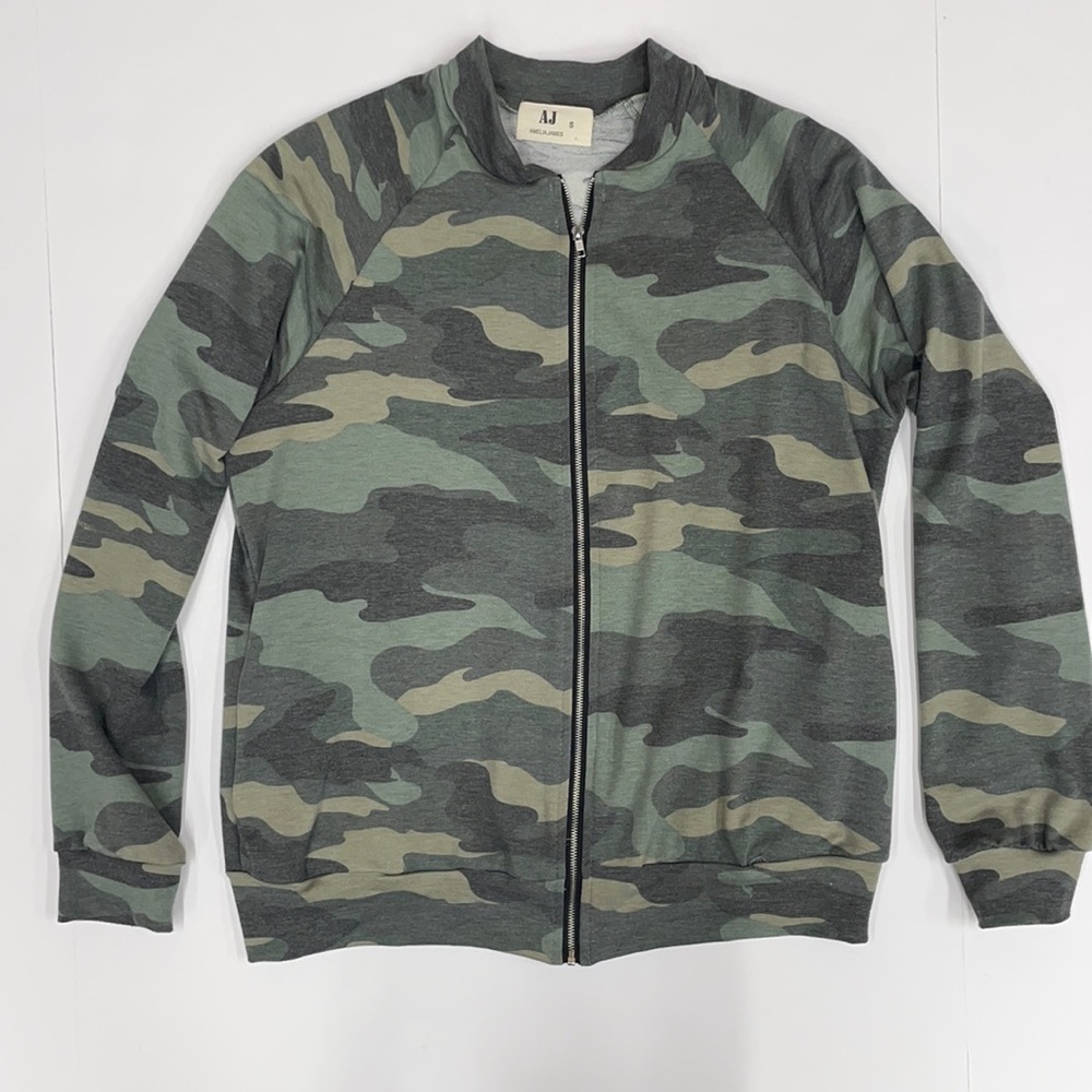 Lightweight sweatshirt- small